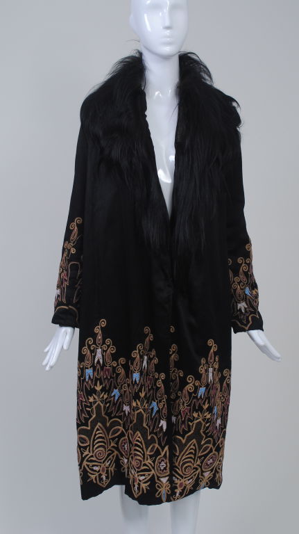 EMBROIDERED BLACK SILK 1920s COAT WITH FUR COLLAR at 1stDibs | 1920s ...