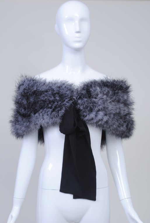 BLACK AND WHITE FEATHER STOLE at 1stdibs