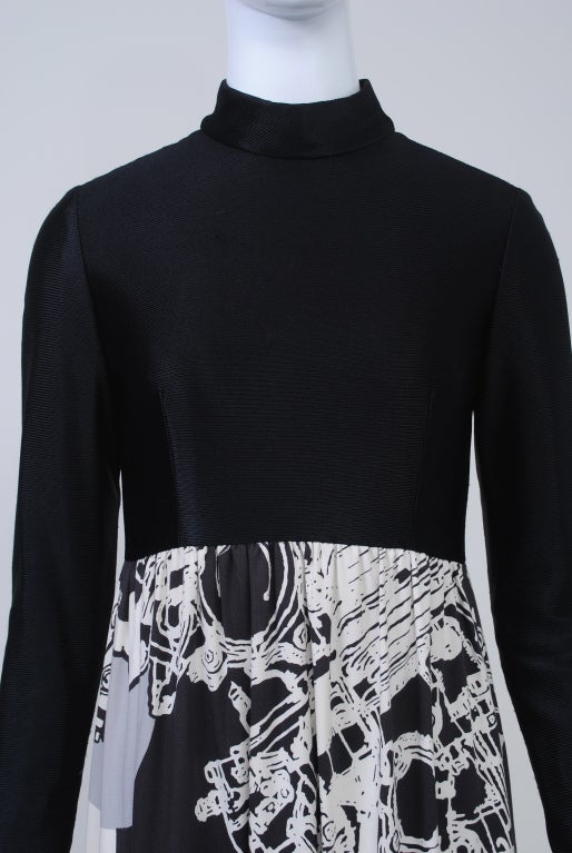 1970s Oscar de la Renta Black/Abstract Print Maxi Dress For Sale 1
