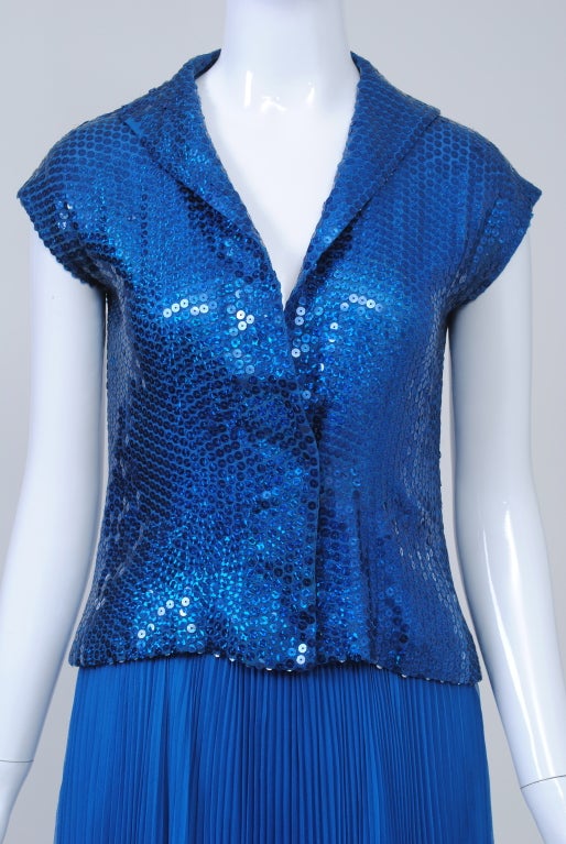 Bleu NORELL - Haut à sequins bleu et jupe en mousseline de soie en vente