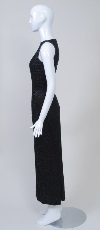 Robe ajustée perlée noire (années 1960) Excellent état - En vente à Alford, MA