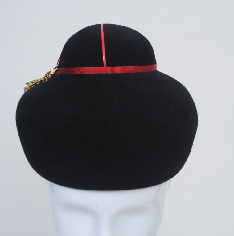 Adolfo Black Felt Hat w/keys In Excellent Condition In Alford, MA