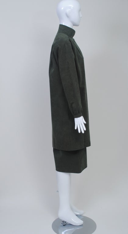Halston Green Ultrasuede Ensemble In Excellent Condition In Alford, MA