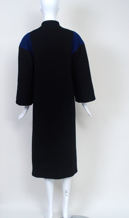 Pauline Trigere Black Coat With Royal Blue Inserts In Good Condition For Sale In Alford, MA
