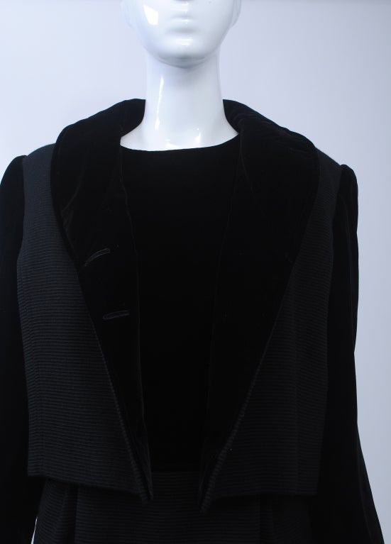 Valentino Black Wool and Velvet Ensemble, 1980s  3