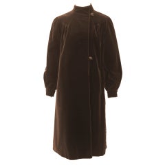 Manteau en velours marron des années 1970