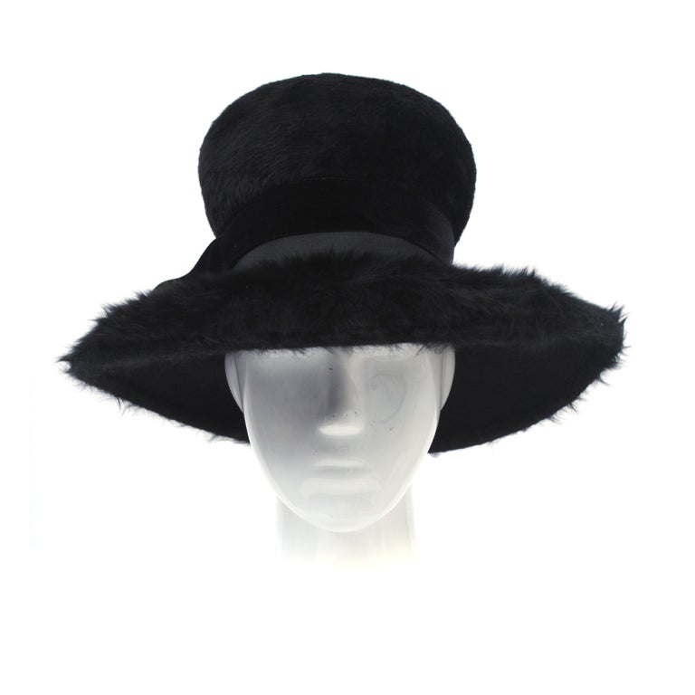 BLACK HIGH CROWN HAT