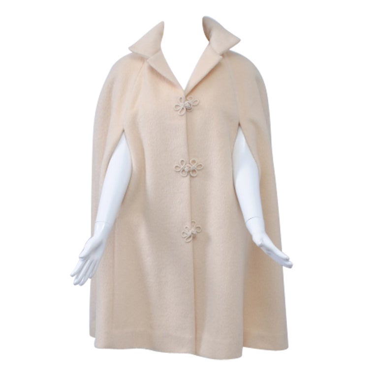 LILLI ANN WINTER WHITE CAPE