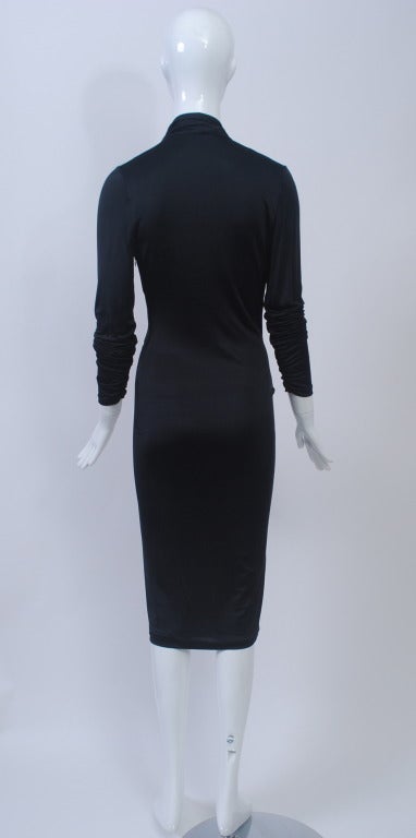 Schwarzes Jersey-Kleid mit tiefem Ausschnitt von Ungaro Damen im Angebot