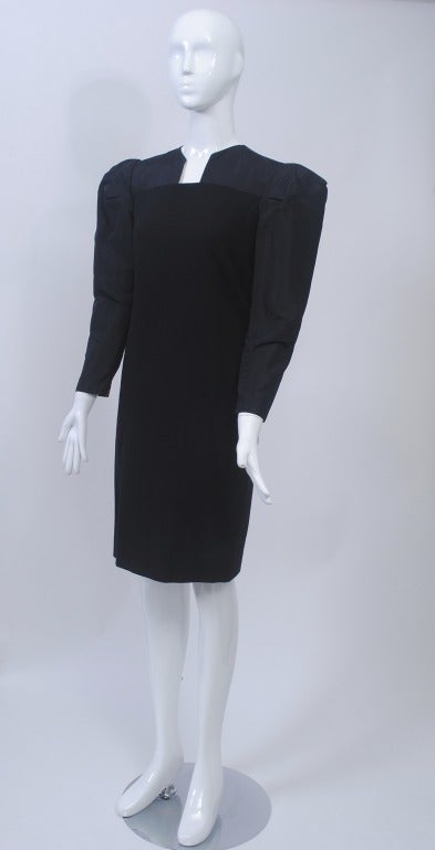 Pauline Trigère Black Wool and Silk Dress For Sale 6