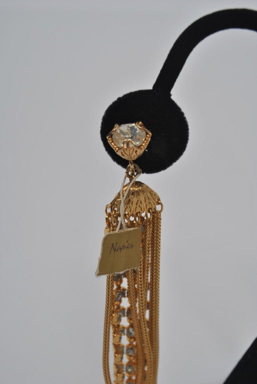 Napier gold chain and rhinestone earrings 5