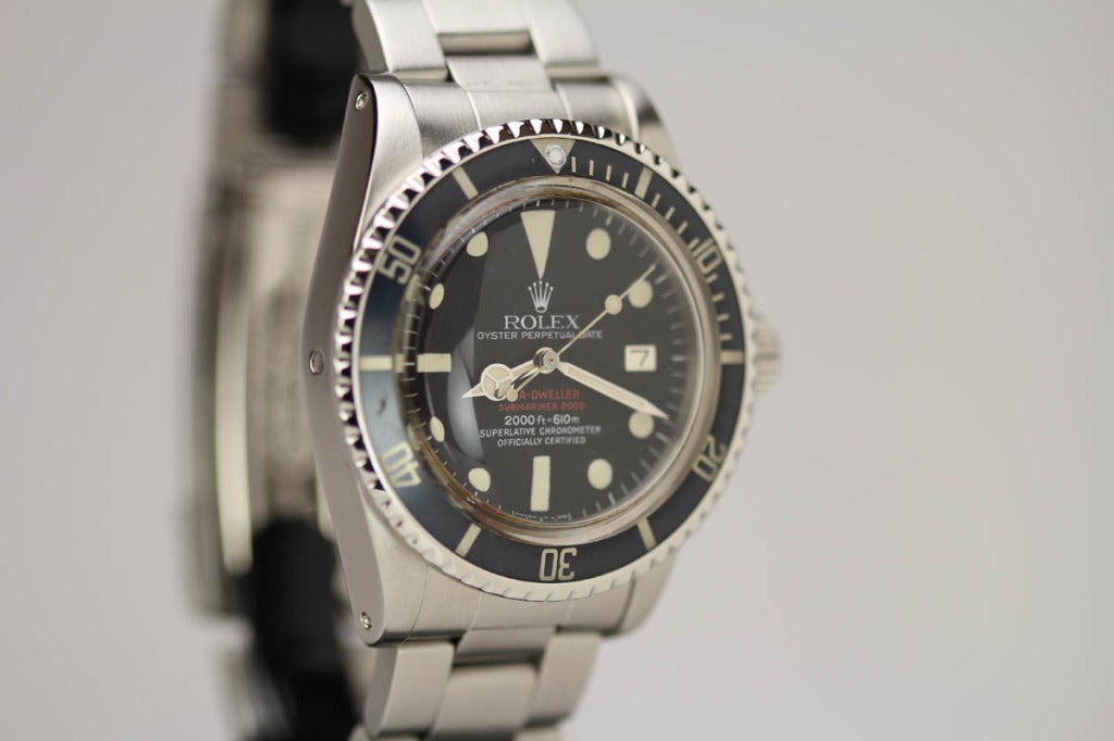 Rolex Stainless Steel Double Red Sea-Dweller Wristwatch Ref 1665 circa 1977 In Excellent Condition In Miami Beach, FL