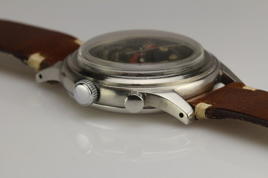 Longines Stainless Steel Single Button Flyback Chronograph Wristwatch circa 1940s In Excellent Condition In Miami Beach, FL