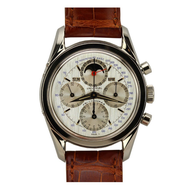 Universal Stainless Steel Tri-Compax Triple-Calendar Chronograph Wristwatch circa 1960s