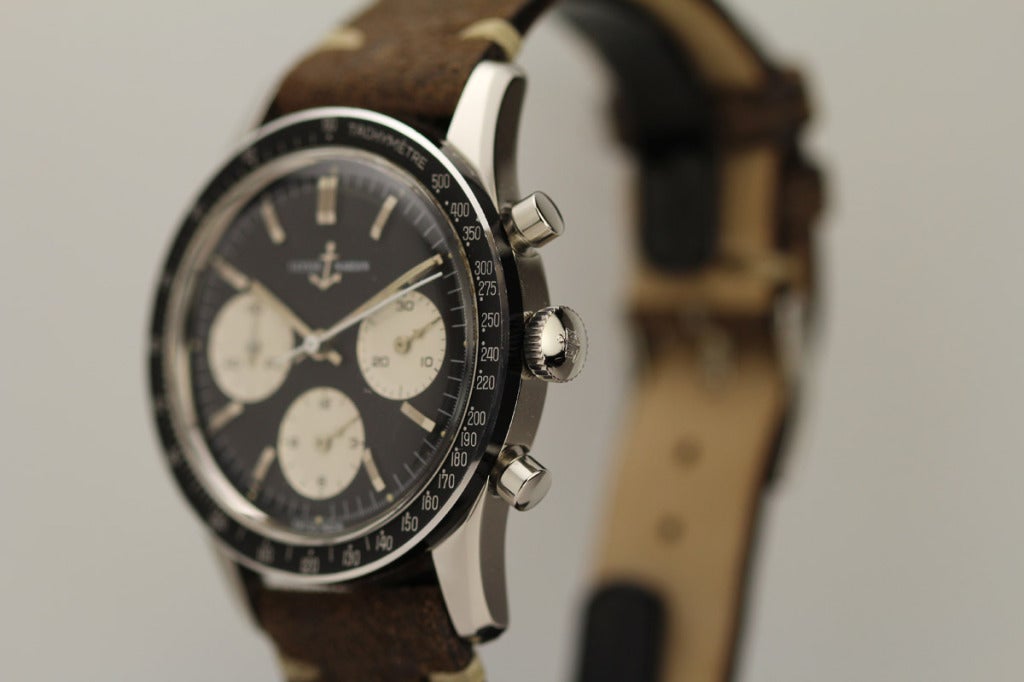This is a rare version of a stainless steel Ulysse Nardin chronograph wristwatch from the 1960s. It is a manual-wind watch and powered by a valjoux 72 movement. This is an extremely rare model and looks like the Rolex Daytona reference 6241. I have