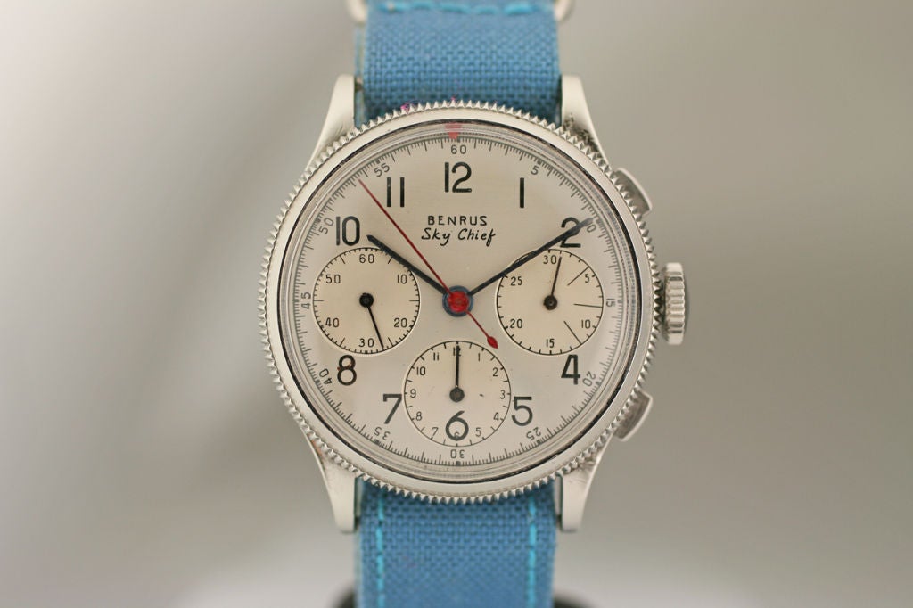 This is a beautiful vintage Benrus Sky Chief chronograph with a silver three register chronograph, plastic crystal, and a bi-directional rotating bezel. Circa 1950s.