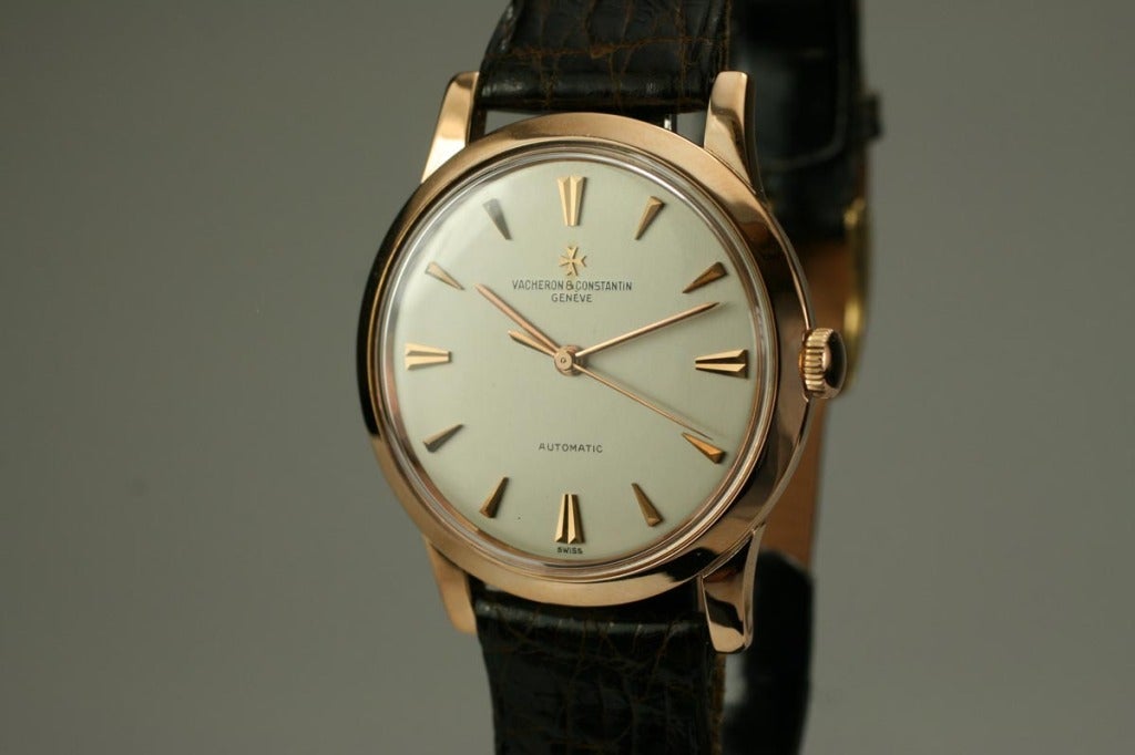 The is a elegant Vacheron & Constanin watch with a screw-down case back, smooth bezel, downturned lugs, silver dial with applied indexes, and powered by the caliber P1019 automatic movement.