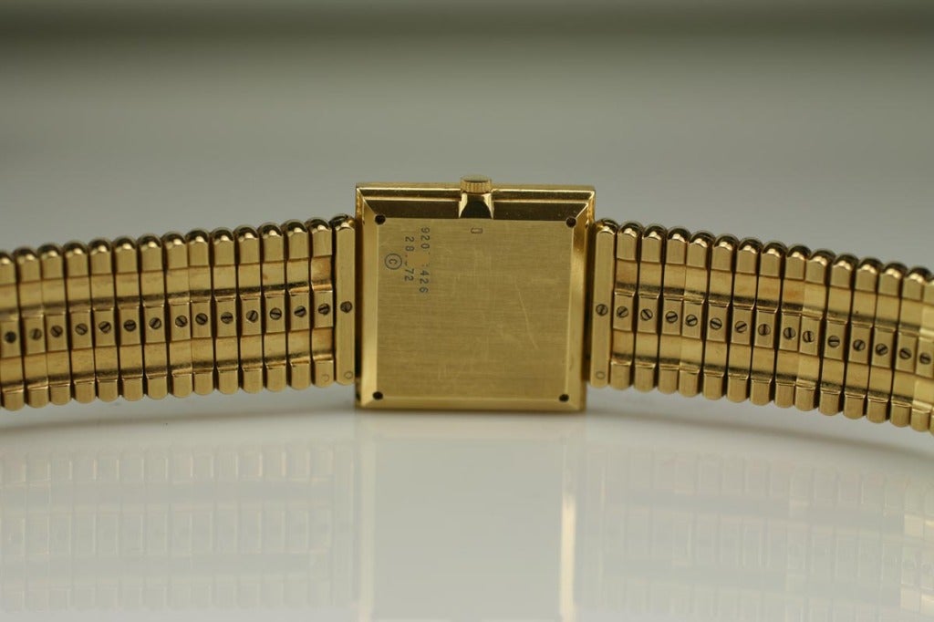 PIAGET Lady's Yellow Gold and Tiger's Eye Wristwatch circa 1970s In Excellent Condition In Miami Beach, FL