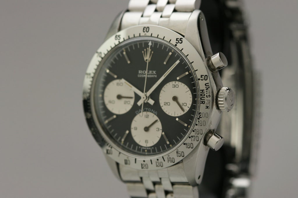This is an exceptional example of a Rolex Cosmograph Daytona, Ref. 6262, in stainless steel. This is a transitional model made in the late 1960s and was the last of the push button Rolex Daytonas ever produced. This was a very small production