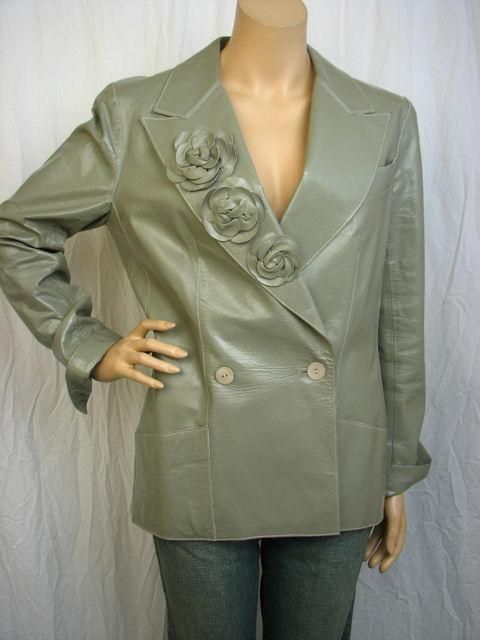 Chanel 03C Taupe Leather Jacket For Sale 4