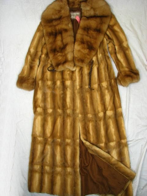 Stunning Giuliana Teso Sable & Summer Ermine Opera Coat For Sale 3