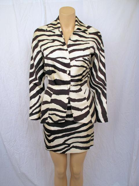 Description: Measurements:<br />
Top <br />
Sleeves 22.5