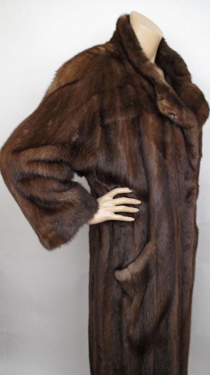 Stunning S. GARBER FURS Brown Mink Coat For Sale 1