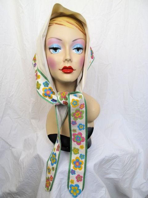 Bill Blass Bond Street White Floral Swing Coat & Matching Scarf 5