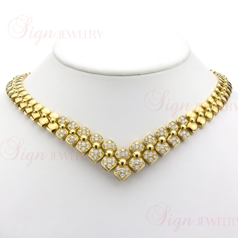 Van Cleef & Arpels Diamond Gold Necklace Earrings Set In Excellent Condition In New York, NY