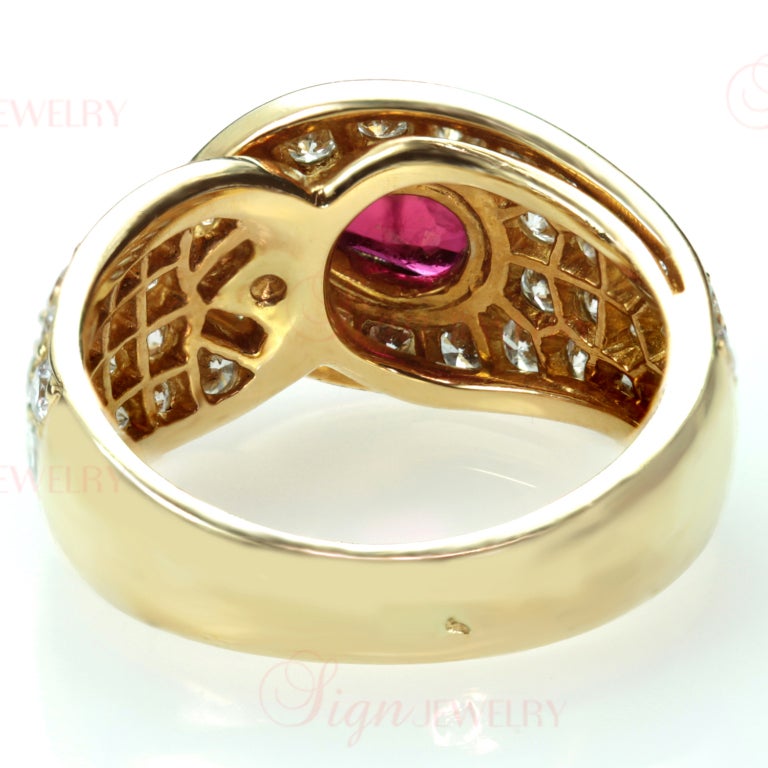 Women's VAN CLEEF & ARPELS Diamond Red Pear Ruby Yellow Gold Ring