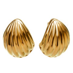 BASSAMI Italian Yellow Gold Shell Dome Earrings