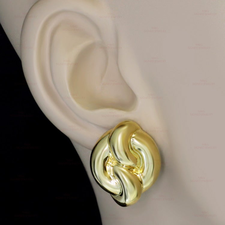 Women's Charles Turi Yellow Gold Lever-Back Earrings