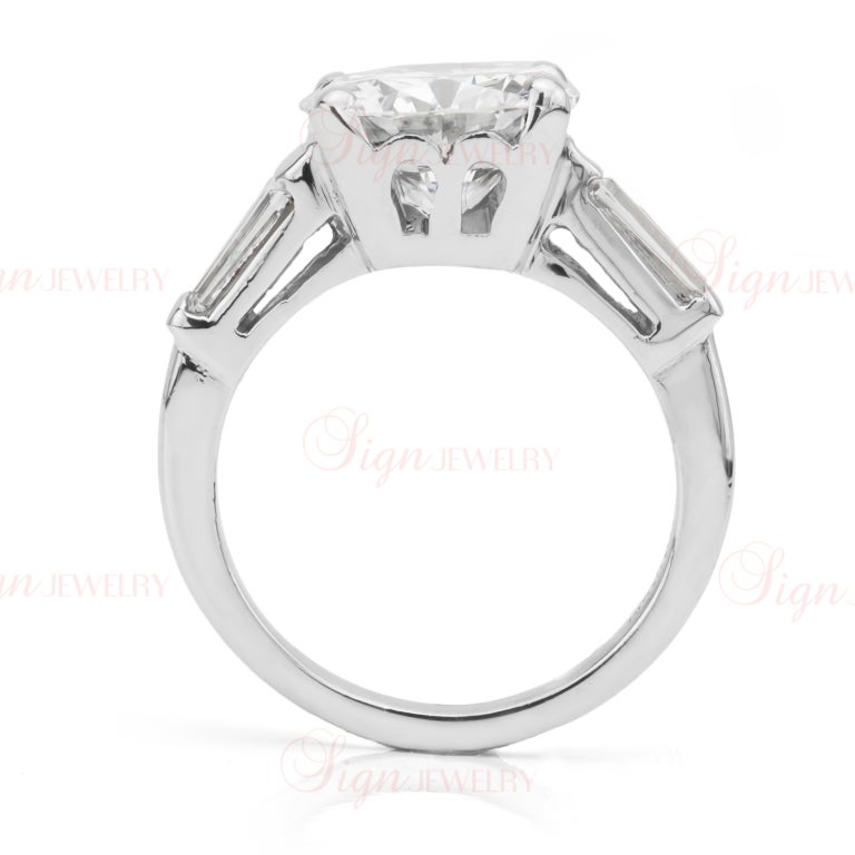 3.92 Carat Round Brilliant Diamond Engagement Ring GIA im Zustand „Hervorragend“ in New York, NY