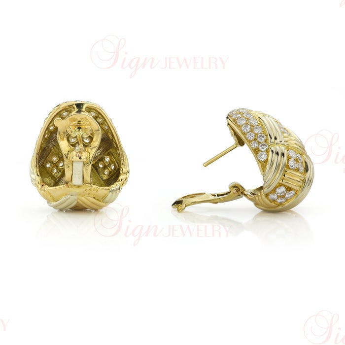 Van Cleef & Arpels Diamond Yellow Gold Ring and Earrings Set In Excellent Condition For Sale In New York, NY