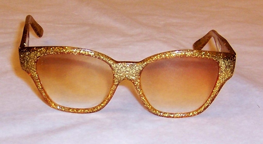 Fabulous 1950's Gold Confetti Sunglasses from France In Excellent Condition For Sale In Oradell, NJ