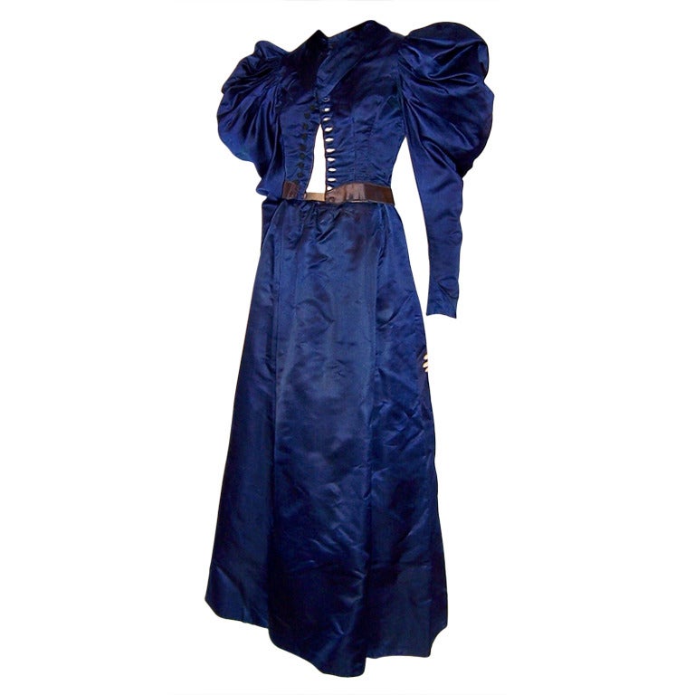 Exquisite Vivid Navy Victorian Silk Bodice and Matching Full Length Skirt For Sale