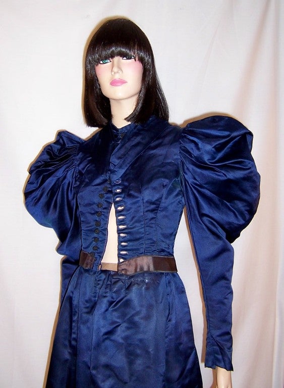 Exquisite Vivid Navy Victorian Silk Bodice and Matching Full Length Skirt For Sale 1
