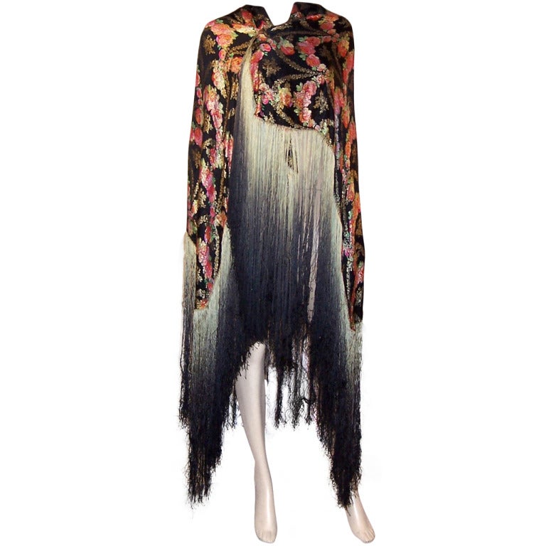 1920
s  Floral  Lame Shawl with Ombre Fringe For Sale