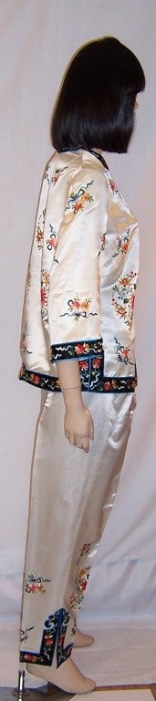 Women's 1940's White Silk Chinese Hand-Embroidered Jacket & Pants Ensemble For Sale
