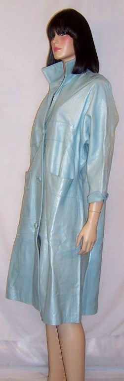 This is a fabulous 1950's vintage, pale baby blue, pearlized leather coat from the Andre Lawrence Boutique in Hackensack, New Jersey. Andre Lawrence had been a very exclusive and upscale women's boutique specializing in custom designed pieces and