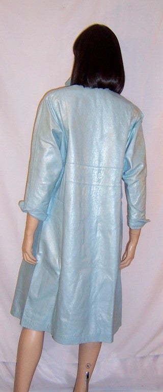 Fabulous 50's Pale Baby Blue Pearlized Leather Coat In Excellent Condition For Sale In Oradell, NJ