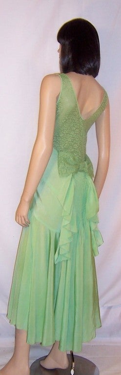 1930's Bias-Cut, Pastel Green Silk Crepe, Sleeveless Gown In Excellent Condition For Sale In Oradell, NJ
