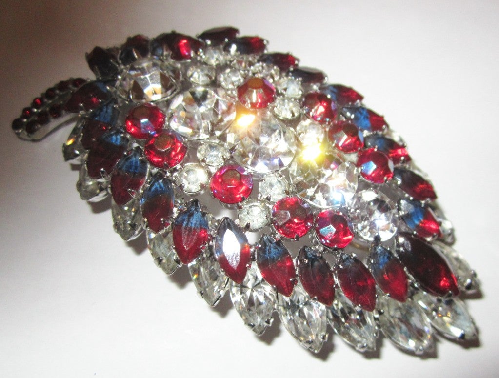 Impressive 1940's-1950's Vintage Rhinestone Brooch