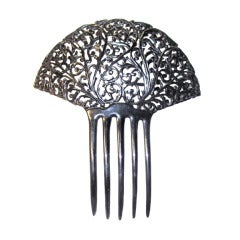 1920's Art Deco  Fan-Shaped Comb