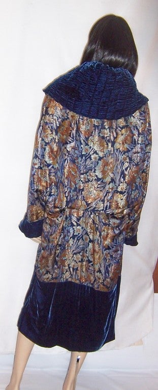 Women's Opulent 1920's Prussian Blue Silk Velvet & Floral Lame Opera Coat For Sale