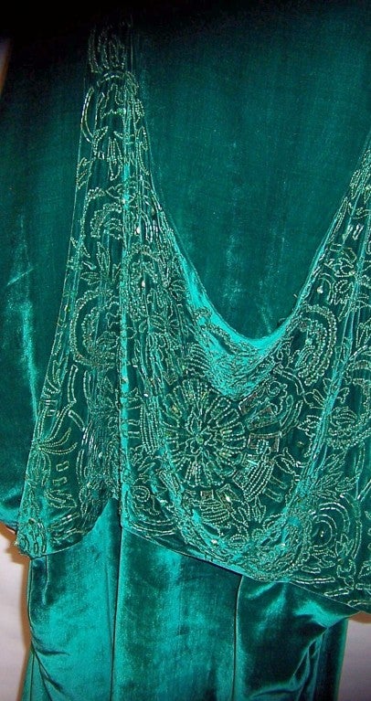 Women's 1920's Viridian Green Silk Velvet Cocoon, Beaded Coat- A Study in Orientalism For Sale