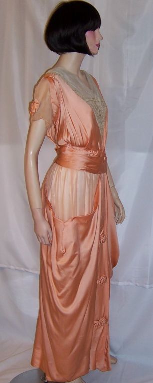 Edwardian (1890-1910) Apricot Charmeuse & Silk Chiffon Gown For Sale 2