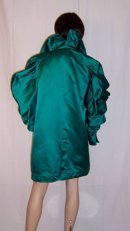 Claude Montana-Viridian Green Silk Coat In Excellent Condition For Sale In Oradell, NJ
