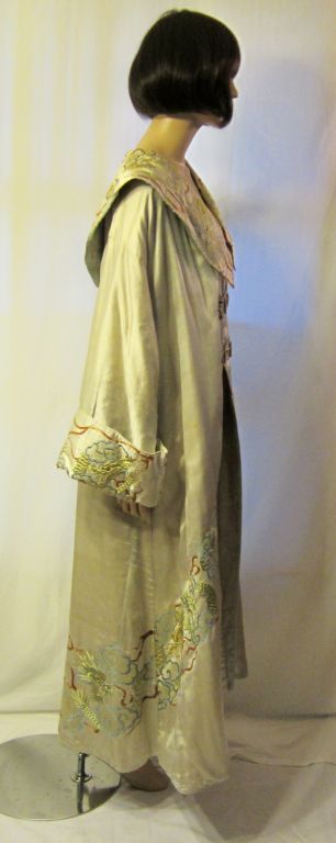 Women's Early 20th Century Asian Hand-Embroidered Robe with Dragons For Sale