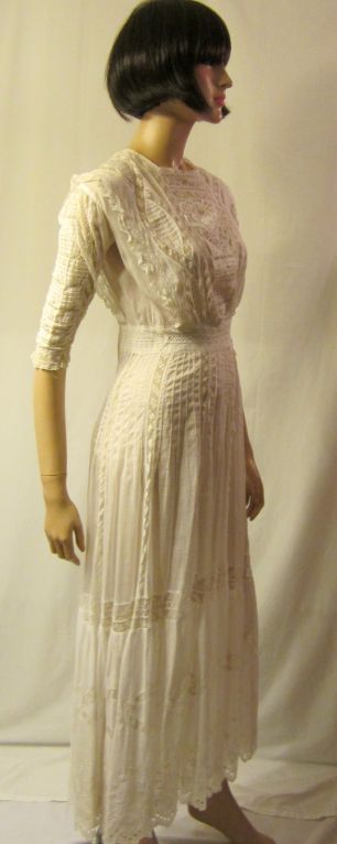 White Edwardian Tea Gown with Hand-Embroidery and Lace For Sale 2